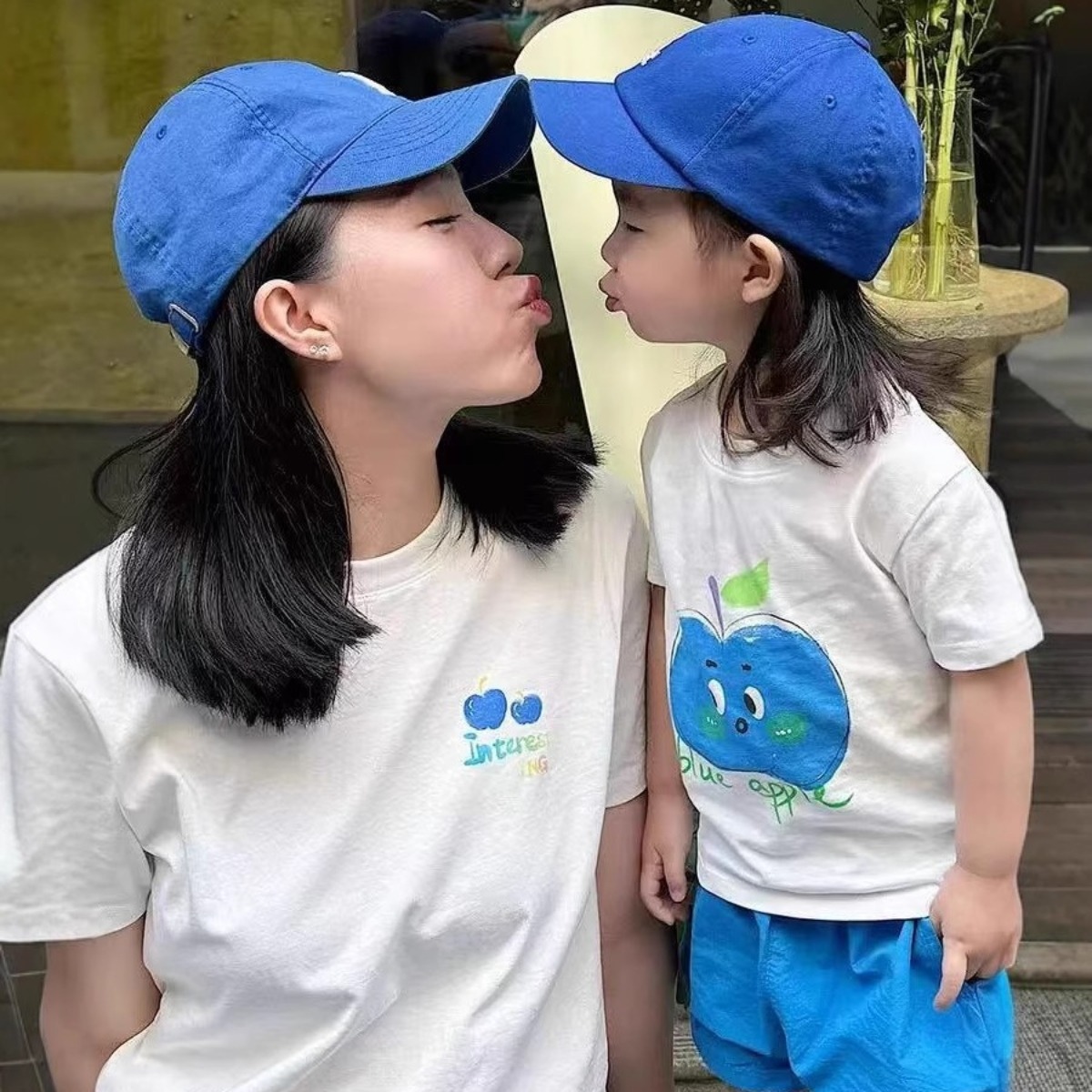 親子ペアルック 爽やか青りんご Tシャツ・ロンパース